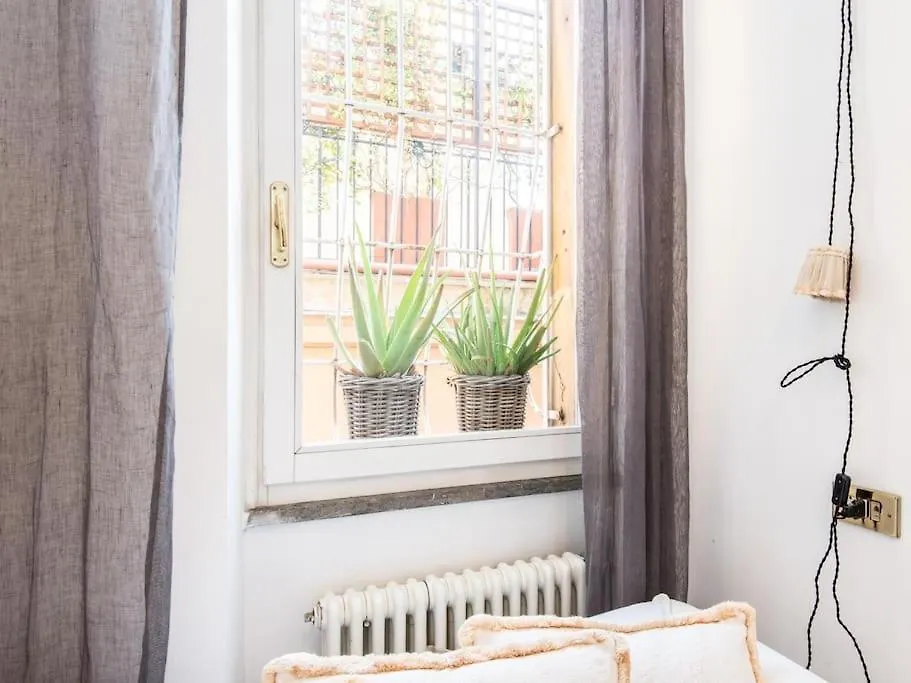Luxury Spanish Steps Terrace Rome Apartment