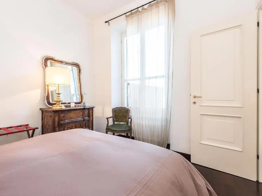 Luxury Spanish Steps Terrace Rome Apartment